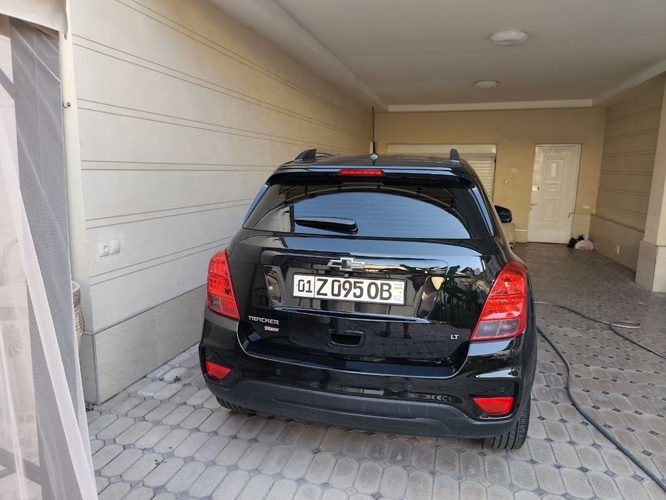 Продаётся Tracker