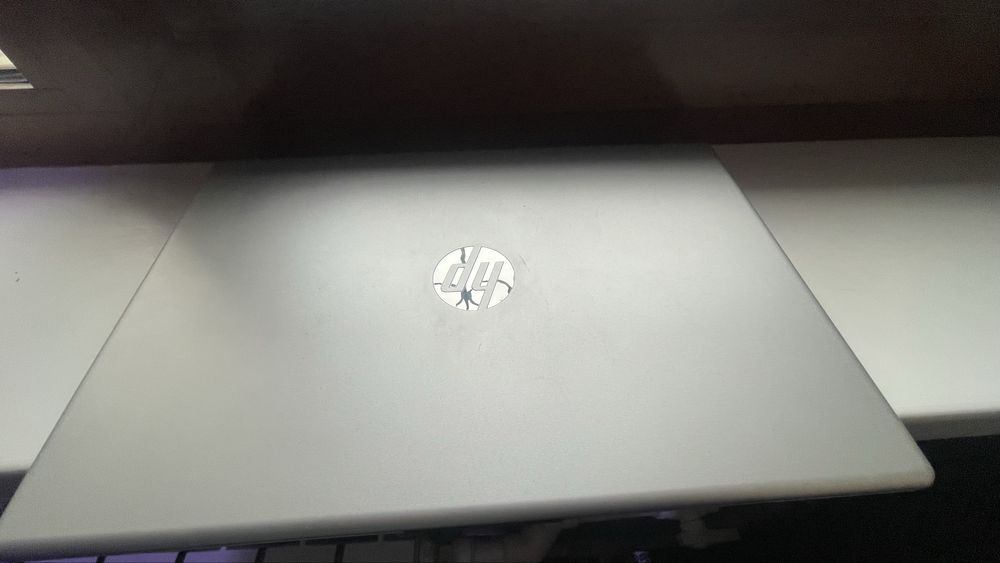 HP noutbuk yangi