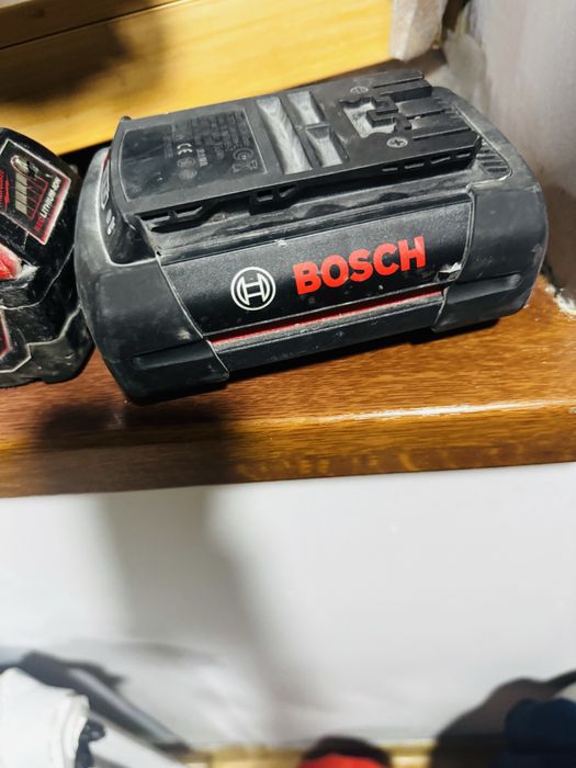 Bosch батарейка ……….