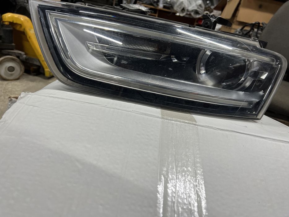 Шофьорки ляв LED Фар Audi Q3 8U 2012-2016 добро състояние 8U0941005 A