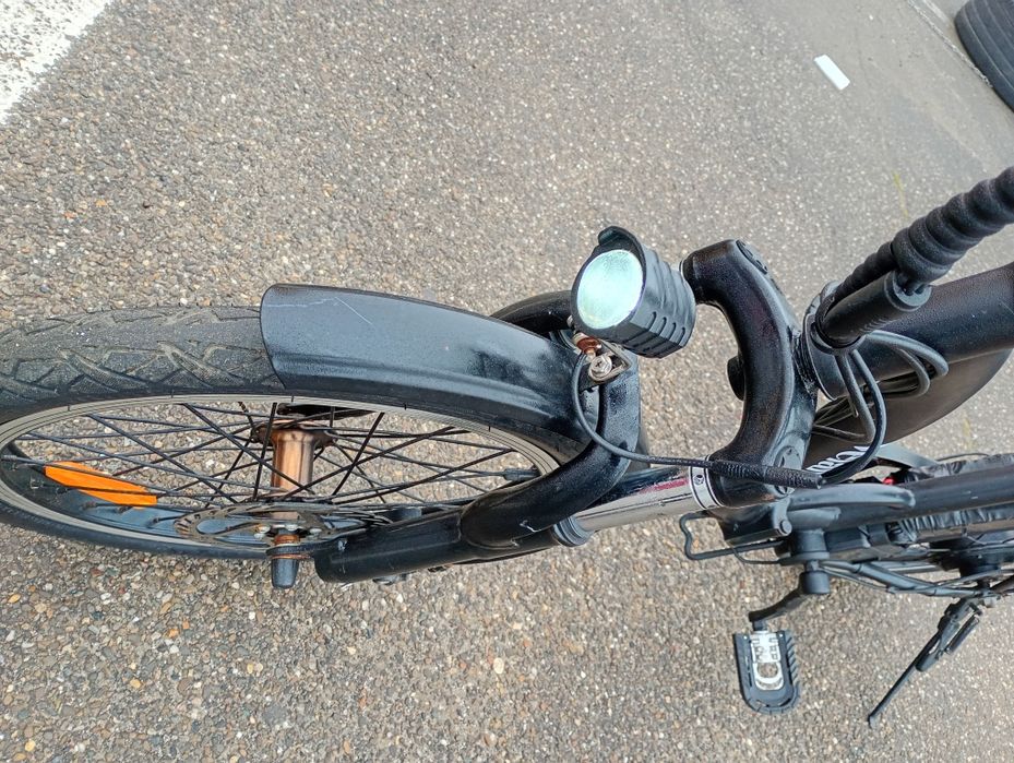 Vând  bicicletă pe 20 pliabilă. Asistenta.   ELECTRICĂ