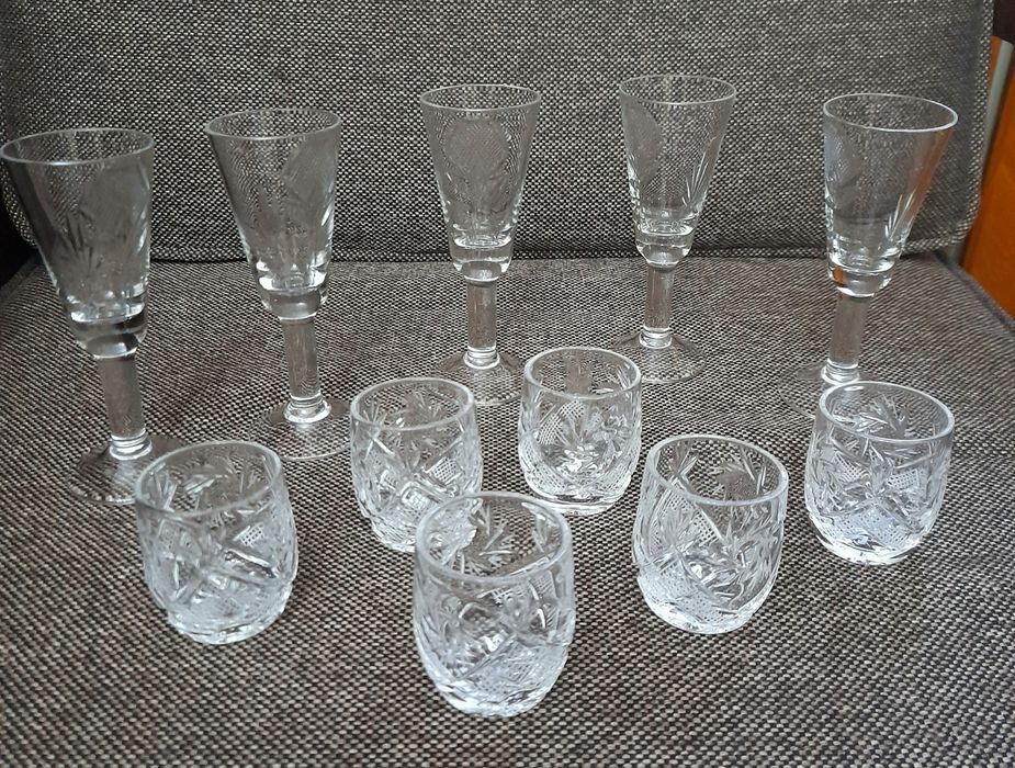 Хрустальные рюмки