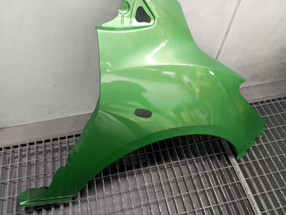 Aripa Fata Dreapta Mazda 2 II 2007-2014 (36V (Verde))