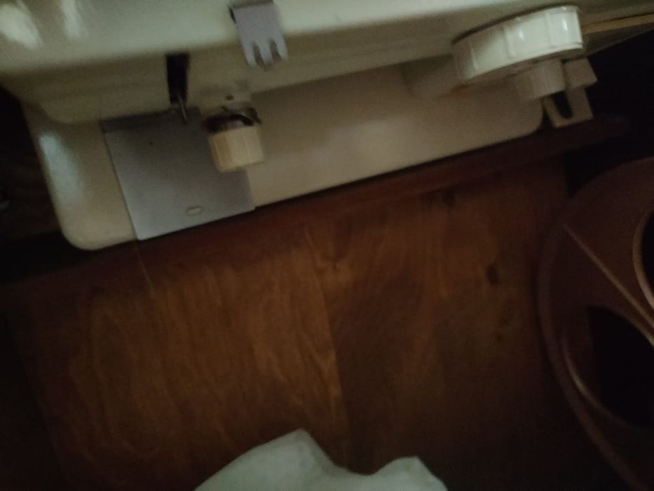 Две Швейные Машинки