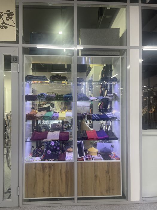 Продам шкаф для косметики и аксессуаров