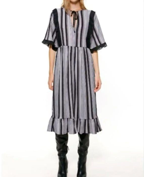 ZARA рокля с волани М размер