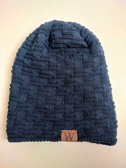 Зимна шапка с дебела подплата