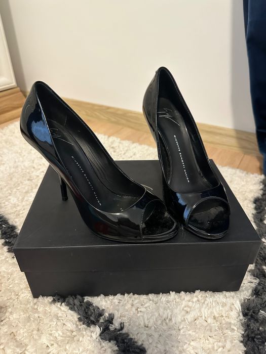Дизайнерски обувки Versace, Giuseppe Zanotti, Casadei