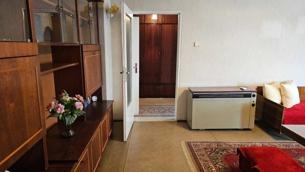 Голям 2-стаен, обзаведен с чудесна локация и цена