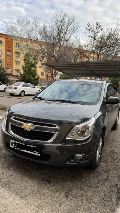 Продаеться автомобиль шевролет кобальт