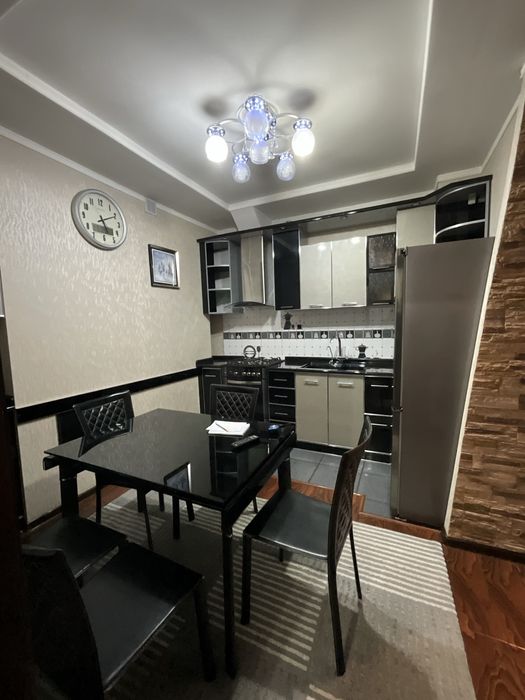 Кухонная мебель и техники  Kuxonniy mebel va texnikalar sotiladi