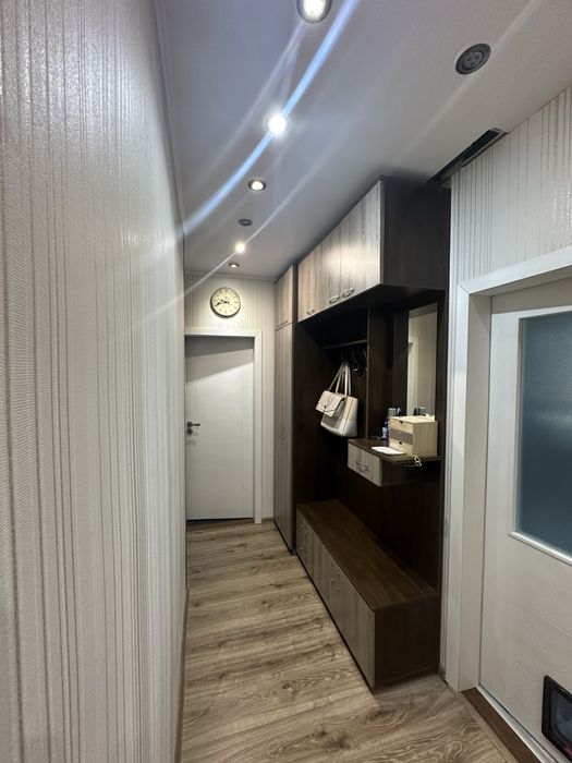 Продава се Тристаен апартамент в Карлово - 95 кв.м за 1758 €/кв.м - Снимка #2