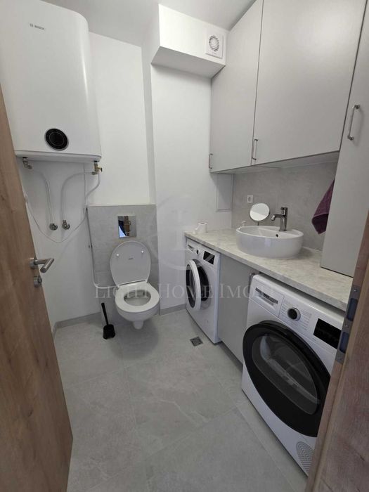 Продава се Тристаен апартамент в Пловдив, Христо Смирненски - 100 кв.м за 2270 €/кв.м - Снимка #13