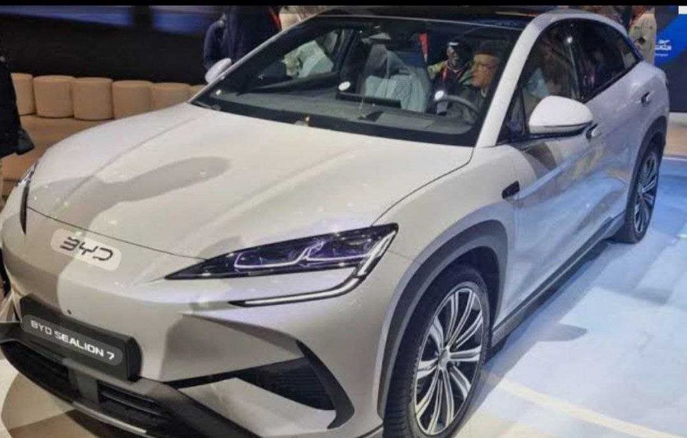 BYD Sealion 07 Standart 2025 naqt va nasiyaga chiqazib beramiz