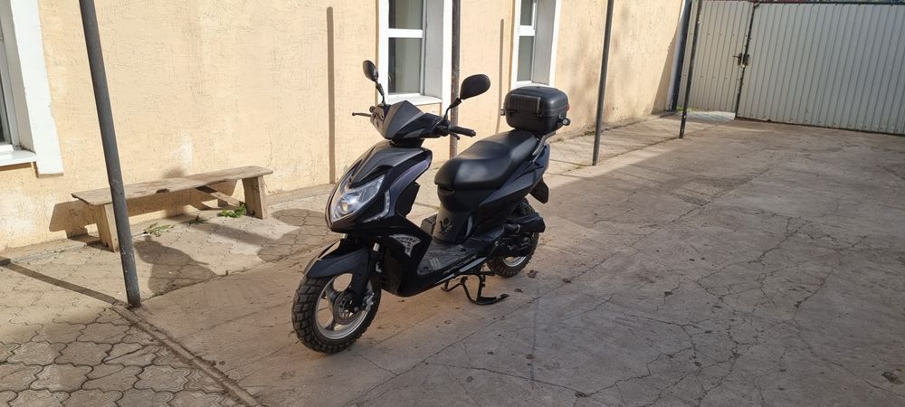Продам скутер рейсер 50 куб.