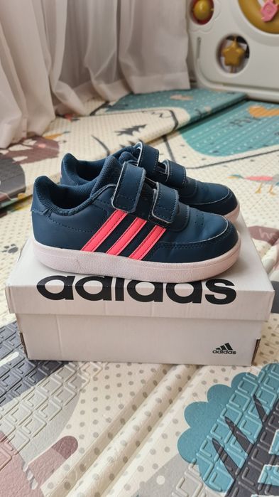 Маратонки Adidas Breaknet 2.0, за момиче 26 номер