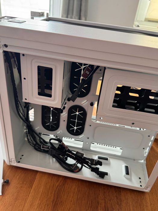 Carcasa PC Corsair 280x + Noctua