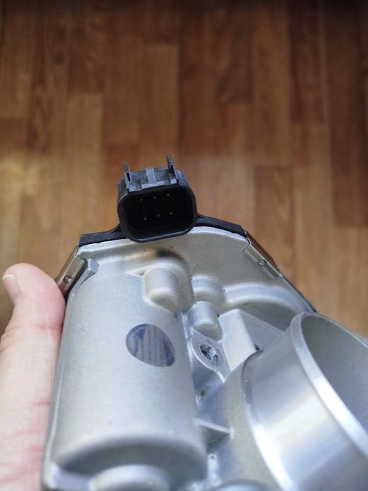 Дроссельная заслонка