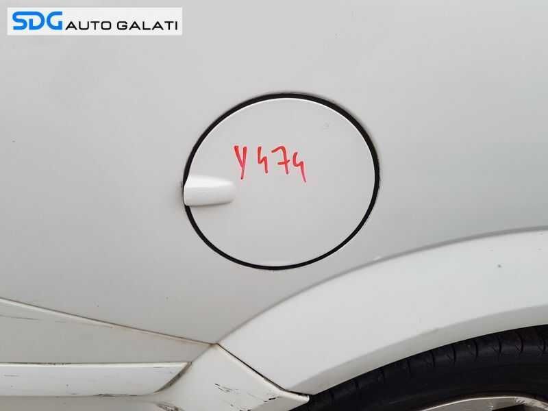 Usita Capac Rezervor cu Buson Opel Astra H Caravan Break Combi 2004 - 2010 Cod Culoare Y474
