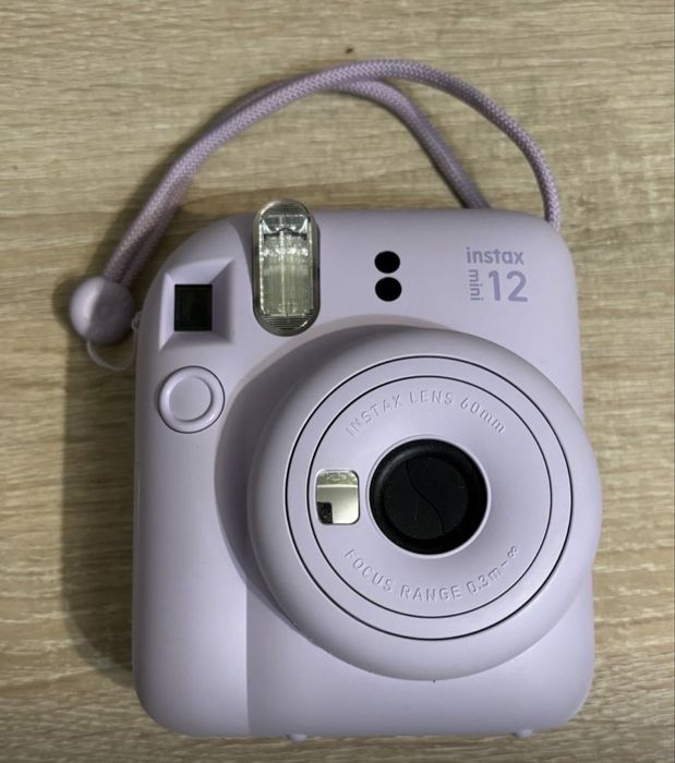 Instax 12 mini.