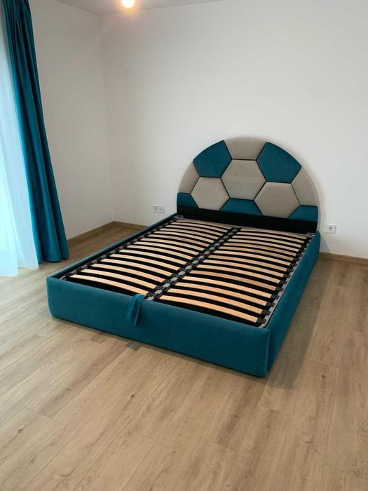 pat copii tapitat minge fotbal