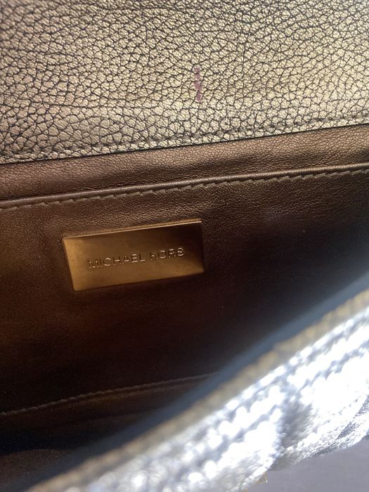 Продается сумка-клатч от Michael Kors