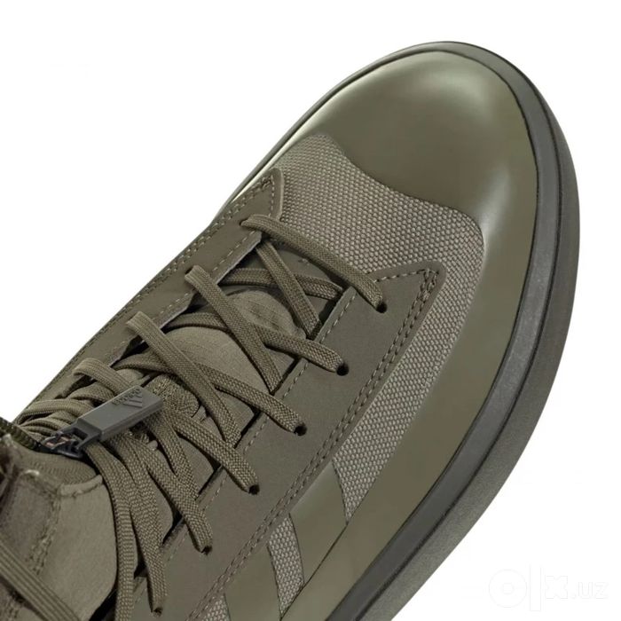 ADIDAS Znsored High GORE-TEX новые 46 размер