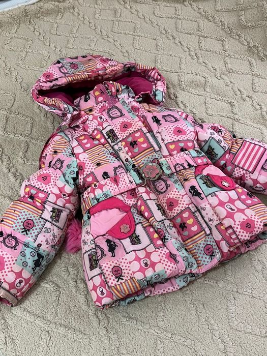 Куртки на девочку