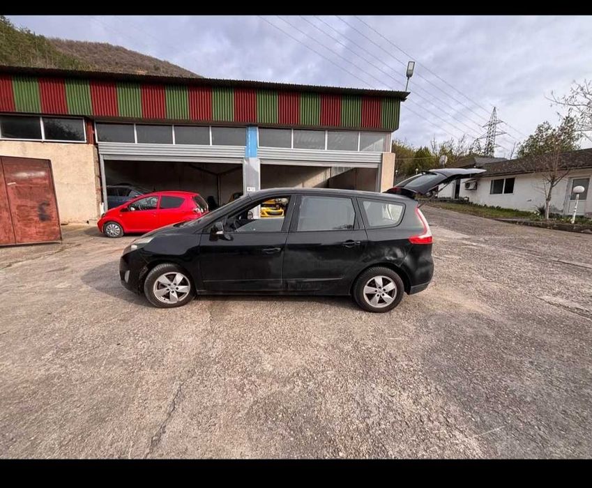 Reno Grand Scenic 1.5dci 2012g