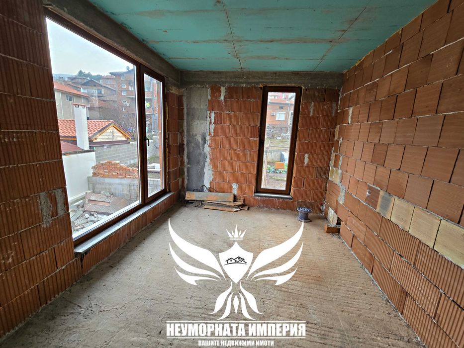 Нова къща 96РЗП и двор 283кв.м. с гараж в Асеновград кв.Долни Воден