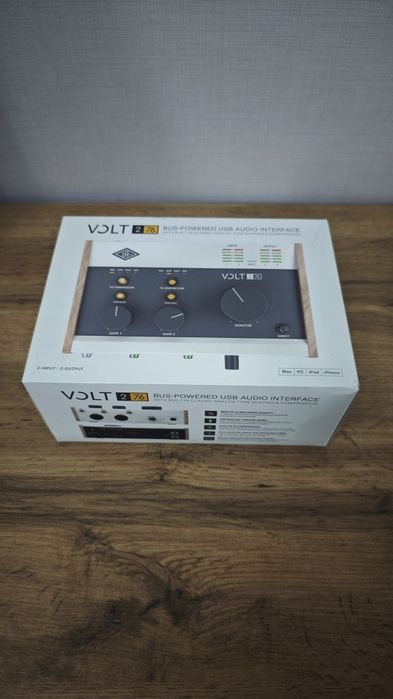 Звуковая карта Universal Audio Volt 276