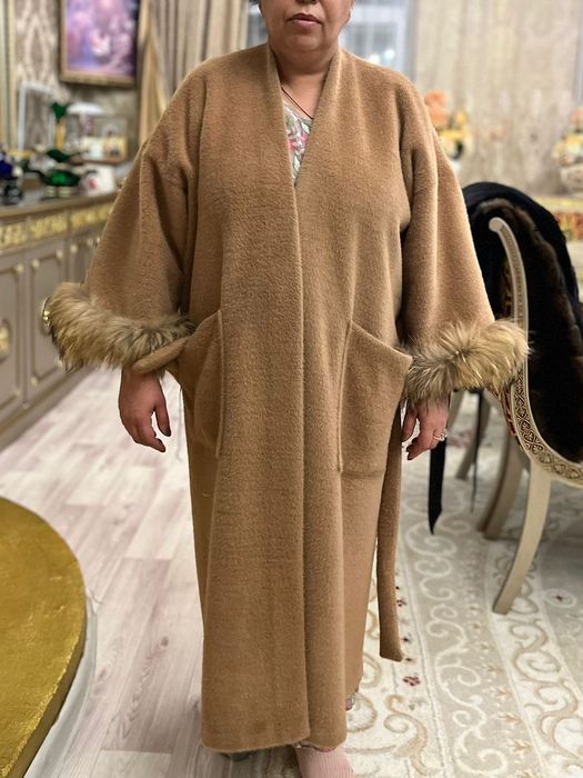 Продаю польто альпака