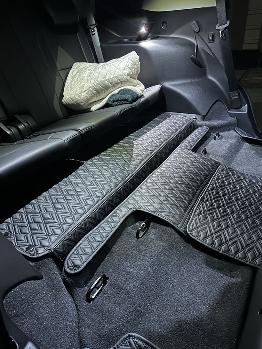 9D polik / коврики для Tahoe