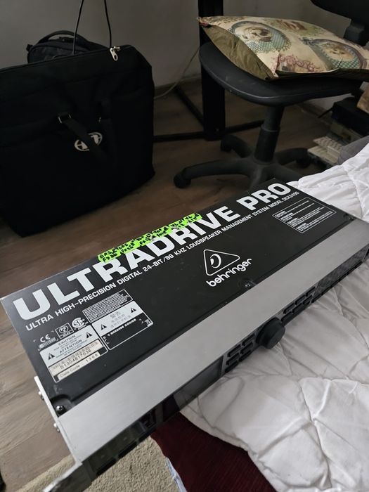 Behringer ultradrive pro dcx 2496