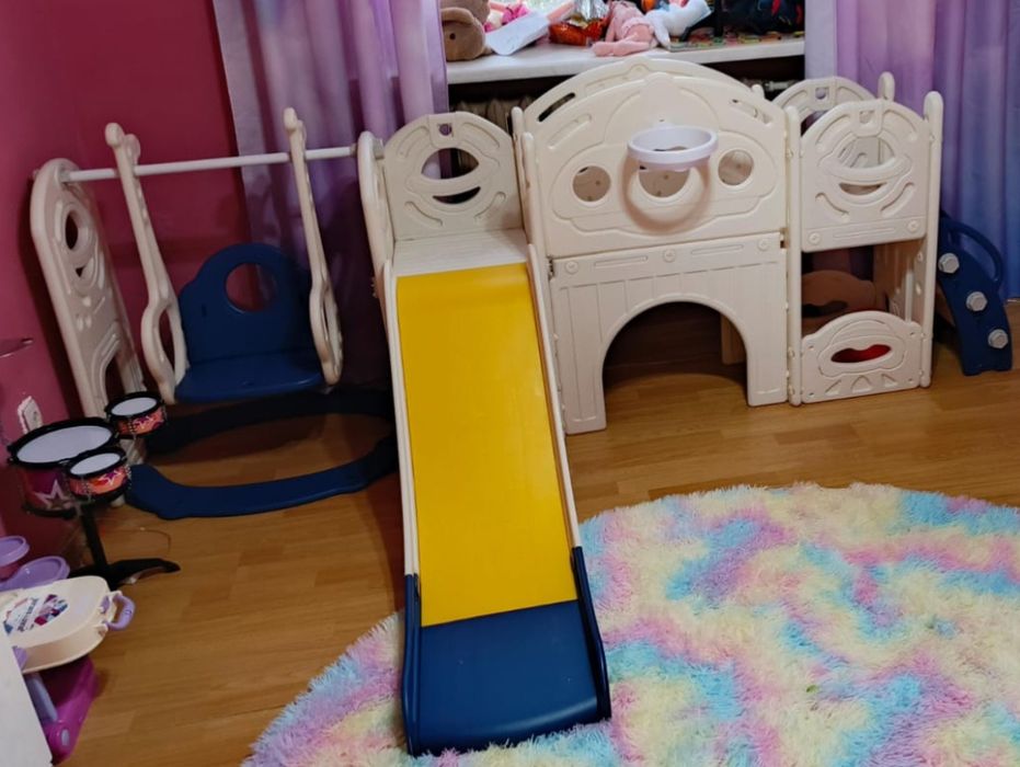 Продам детскую игровую площадку