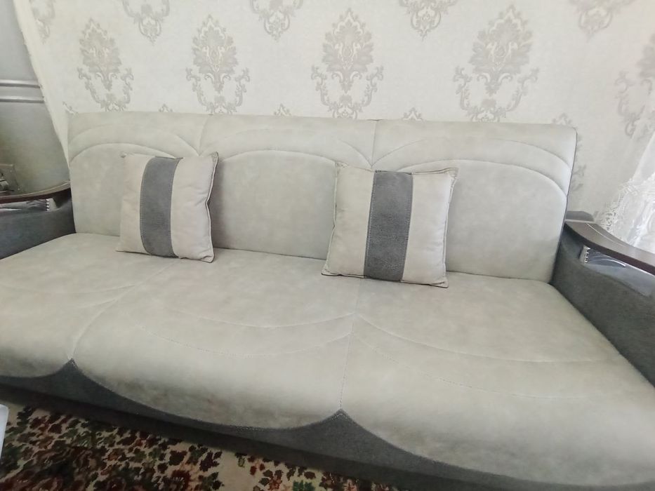 Yumshoq divan sandiq kravat boladi sotiladi