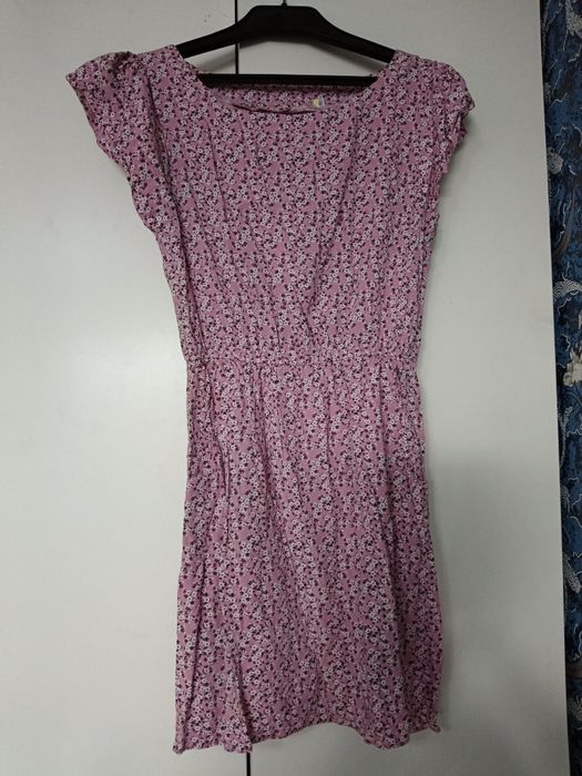 Продам хорошие платья