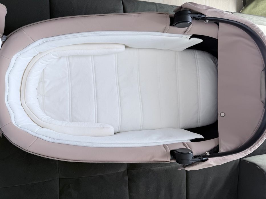 Кош за новородено Cybex Priam 4 Lux