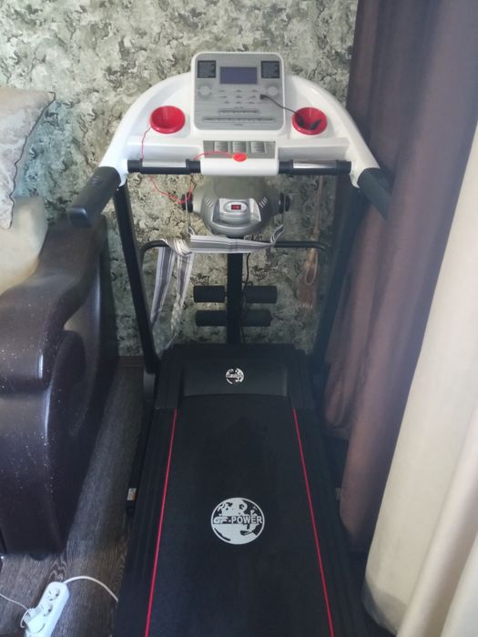 Продам беговую дорожку