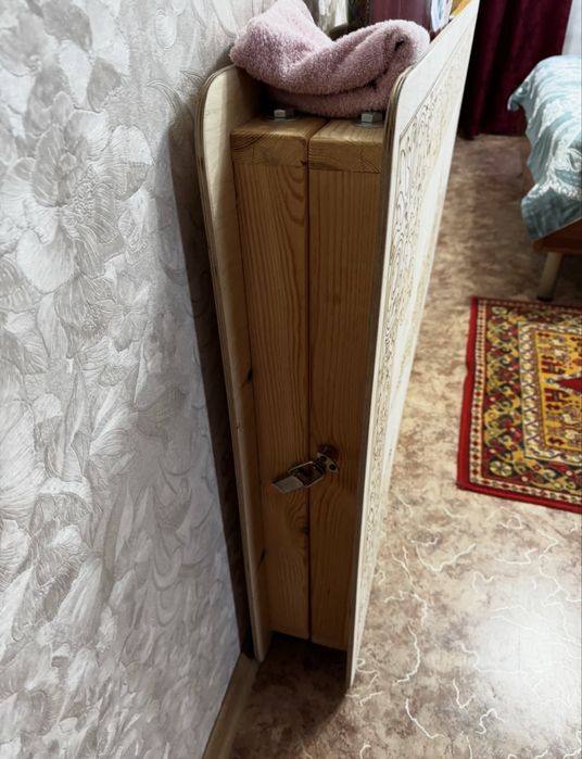 Продам стол для гостей