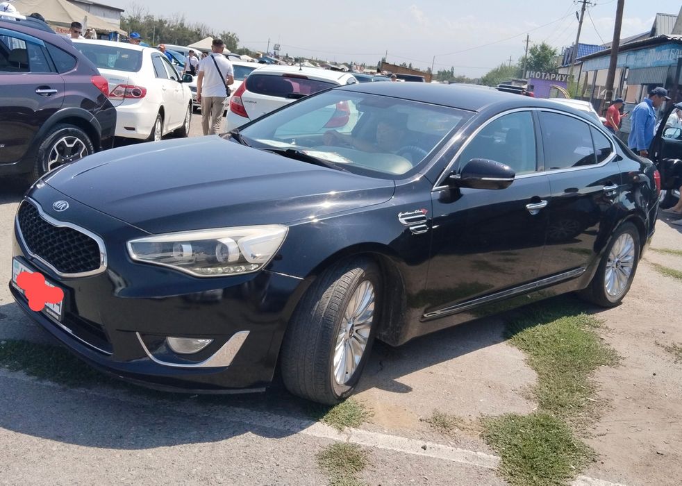 Продам киа К-7 2013 г