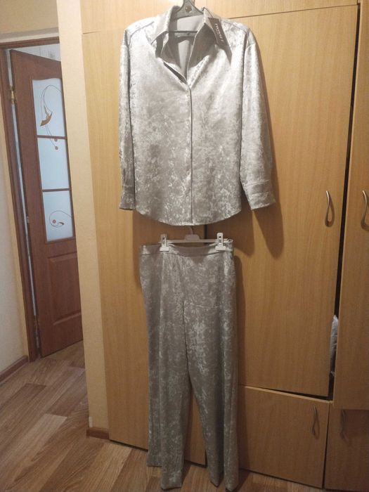 Продам костюм Итальянский