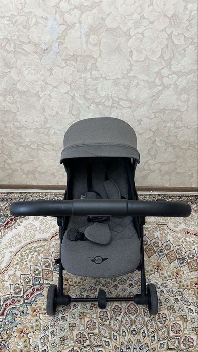 Продам коляску прогулочную Easywalker