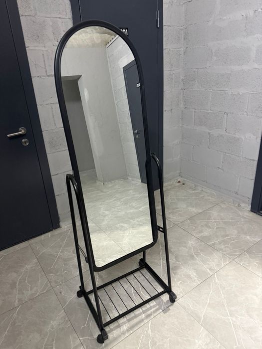 продам зеркало за 7000