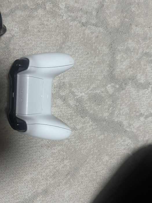 2 штук Геймпал, джостик xbox.