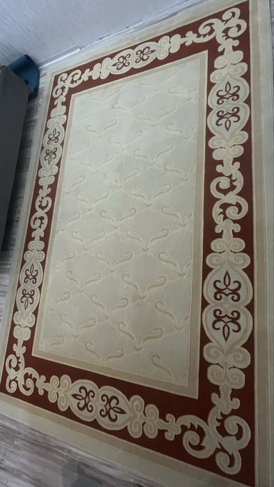 Продам ковры разные