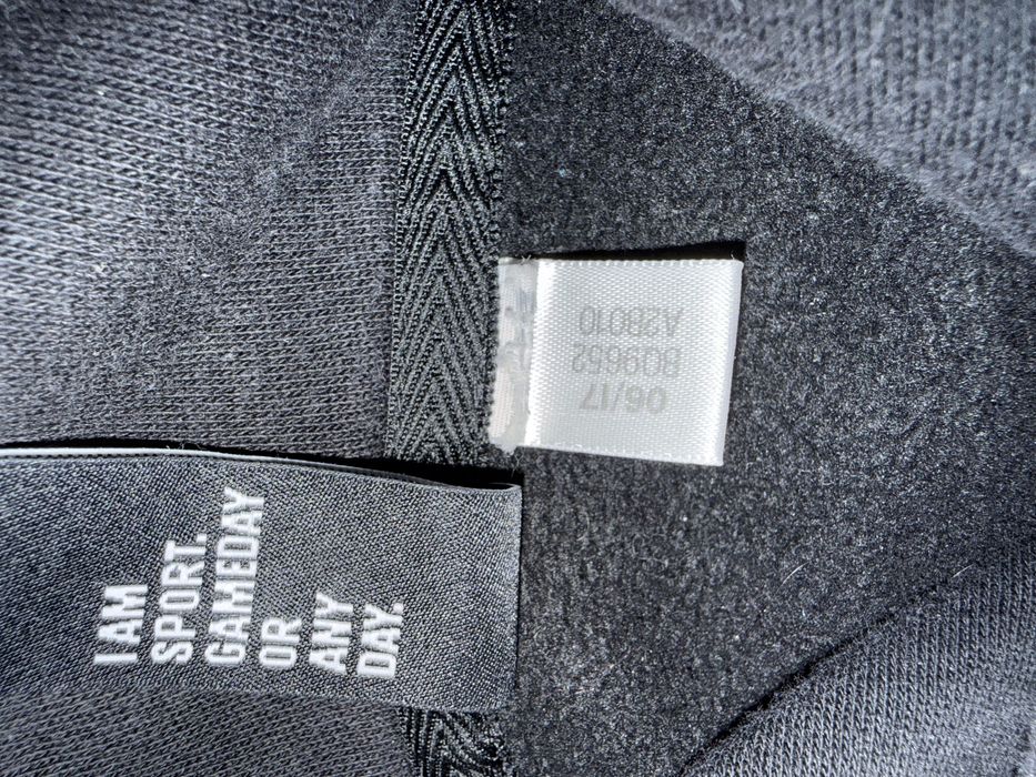 Hanorac cu gluga Adidas