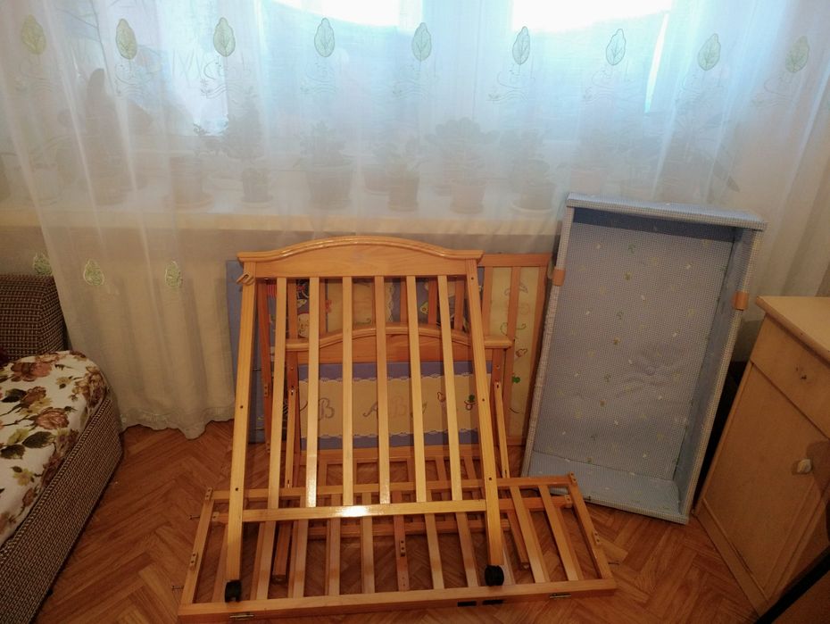 Детская кроватка