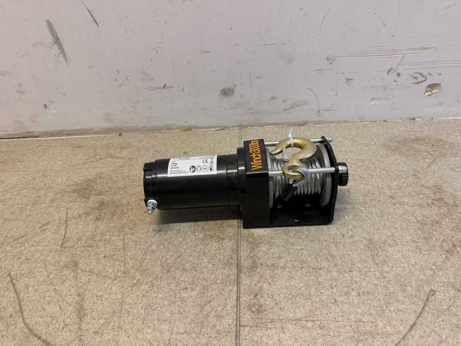 R20 Гайковерт ударен акум. 1/2" 250Nm 1x5Ah SCIW20S/	Автолебедка 12V