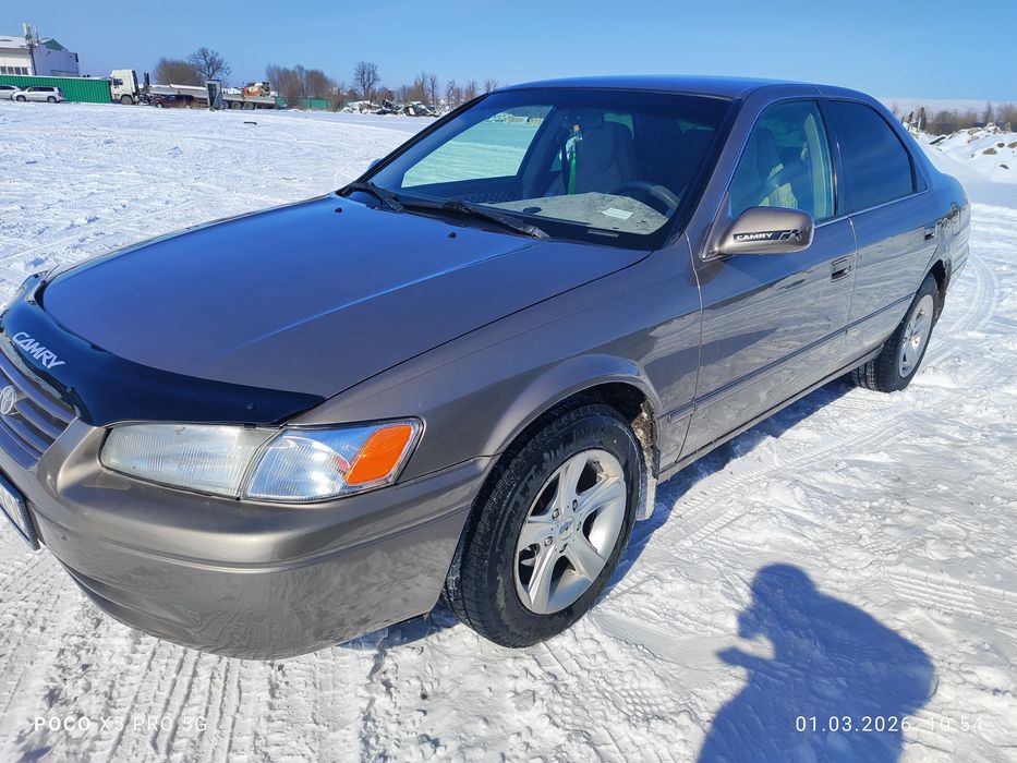 Продаем тойоту Камри 20 автомат 1999г